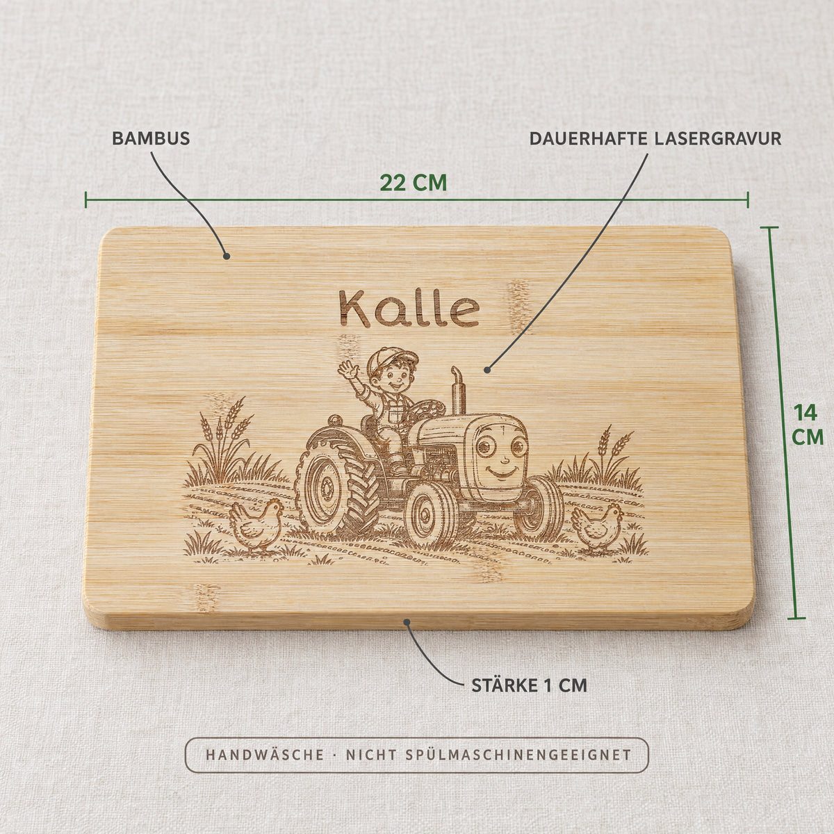 Frühstücksbrettchen Traktor aus Bambus, Maße 22 x 14 x 1 cm, Handwäsche, nicht spülmaschinengeeignet.