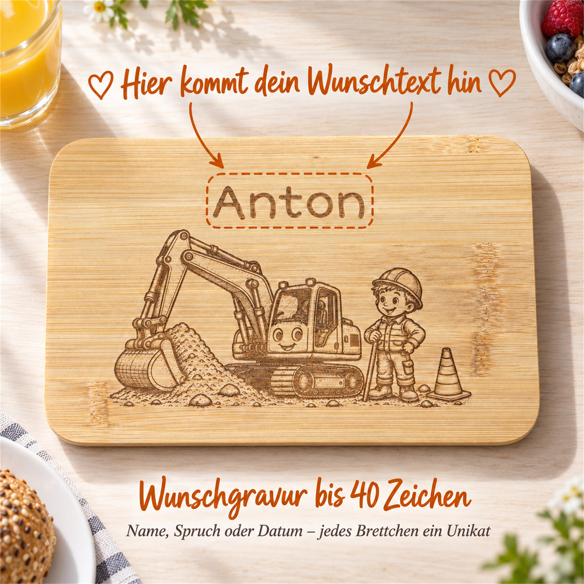 Frühstücksbrettchen Bagger mit Beispielen für die Wunschgravur, bis zu 40 Zeichen frei wählbar.