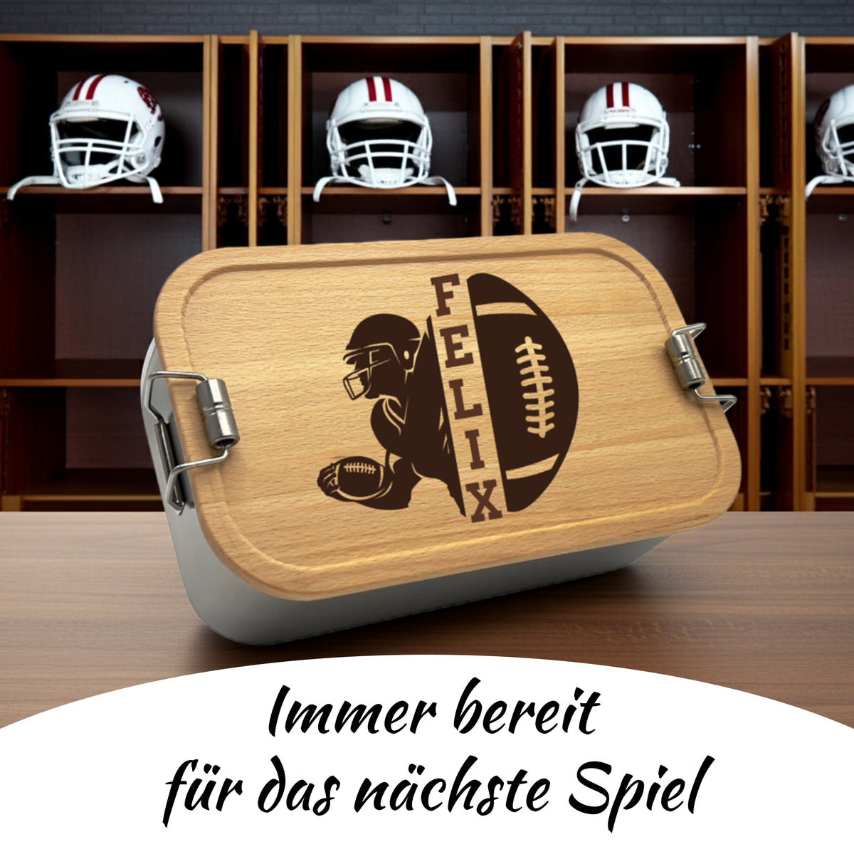 Brotdose mit Buchenholzdeckel und Football-Gravur in der Umkleide