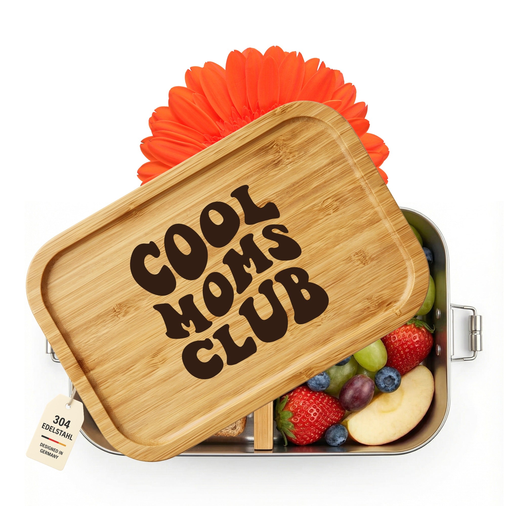 Edelstahl Lunchbox mit Bambusdeckel und Gravur „Cool Moms Club“ gefüllt mit frischem Obst