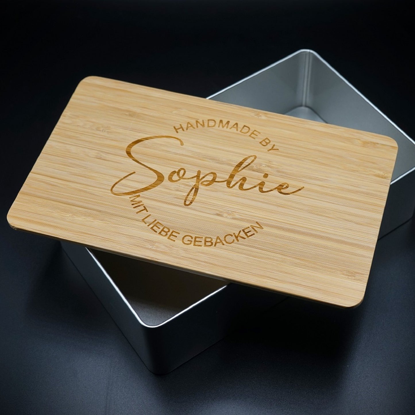 Personalisierte Keksdose "mit Liebe gebacken"
