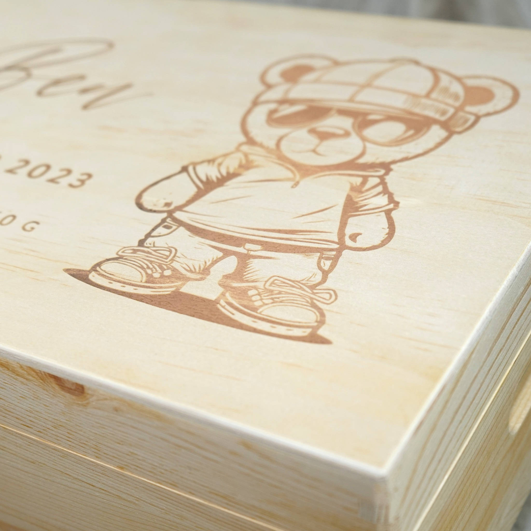 erinnerungsbox-zur-geburt-cool-teddy
