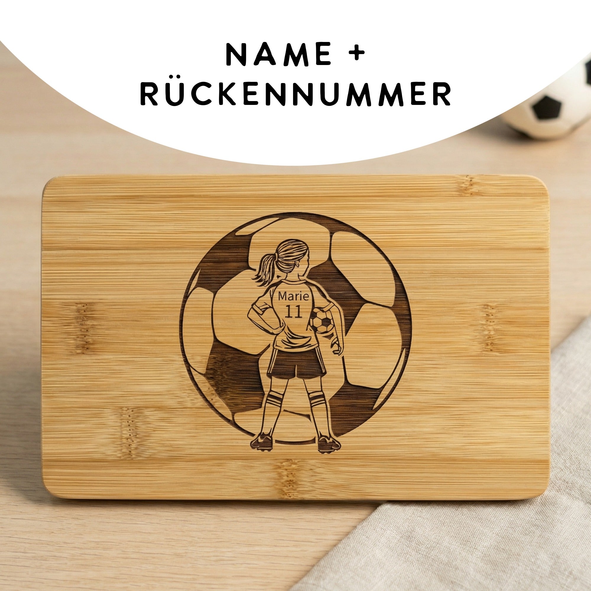 Frühstücksbrettchen mit Fußballerin Design und Text Name plus Rückennummer personalisierbar